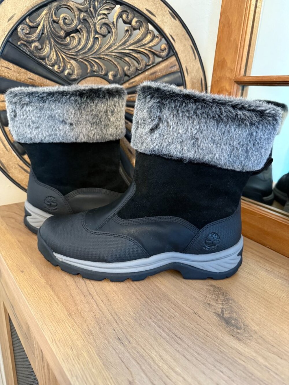 Timberland White Ledge Women's Snow Boots, Waterproof Black & Grey - 9.5USA
